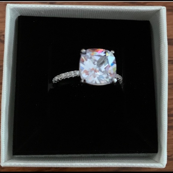 💎Brilliant 925 SS White Sapphire Fashion Ring - Picture 5 of 9